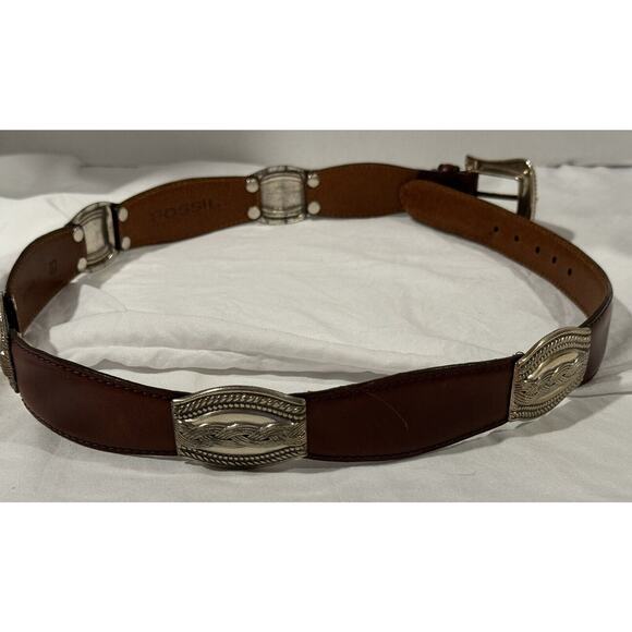 Fossil Brown Leather Belt Size Large Silvertone Concho Medallions West Southwest - Picture 3 of 7
